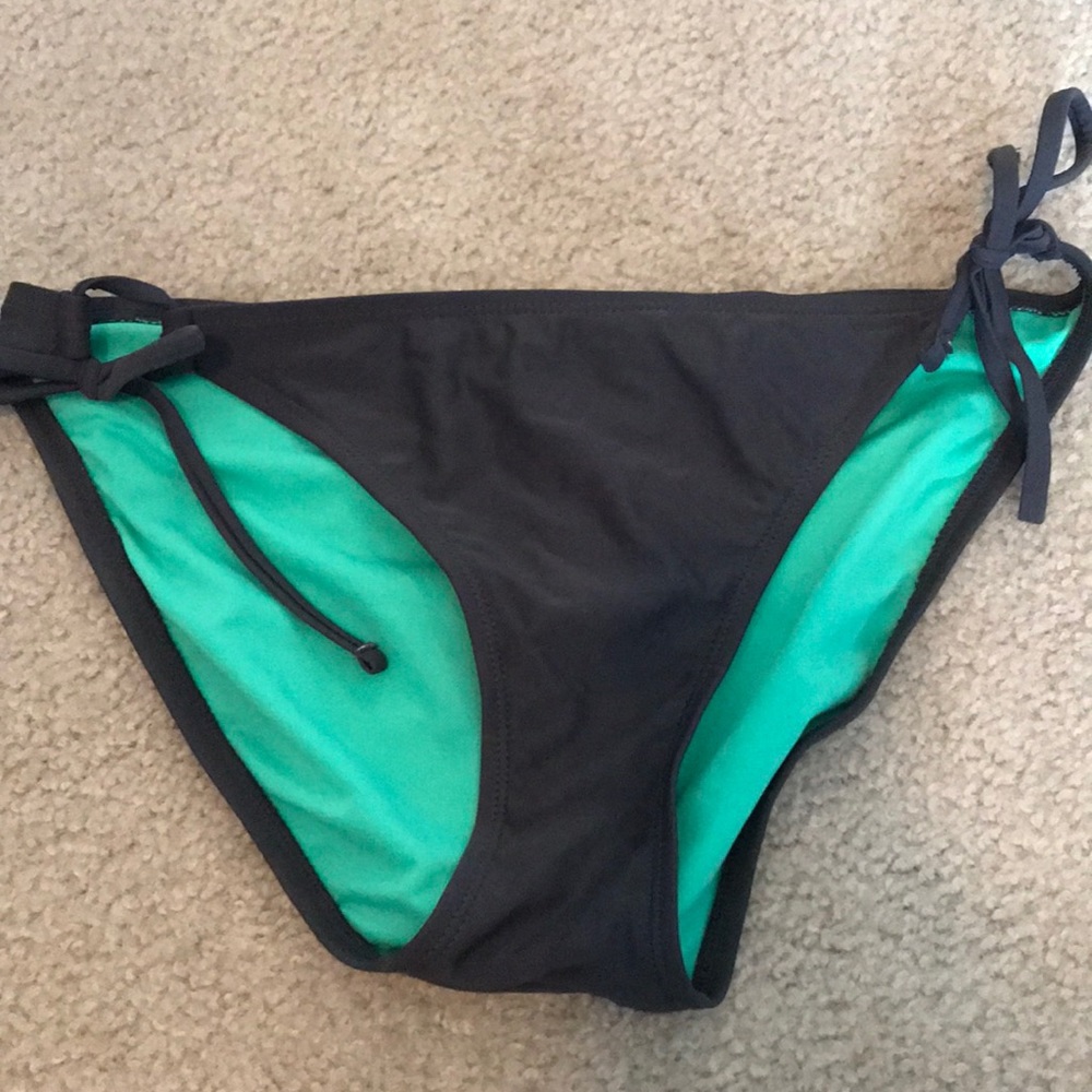 Xhilaration gray bikini bottoms